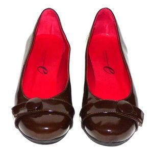 BRAND NEW CUTE FLATS